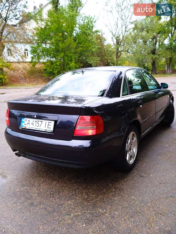 Седан Audi A4 2000 в Корсуне-Шевченковском фото 11 Седан Audi A4 2000 в Корсуне-Шевченковском