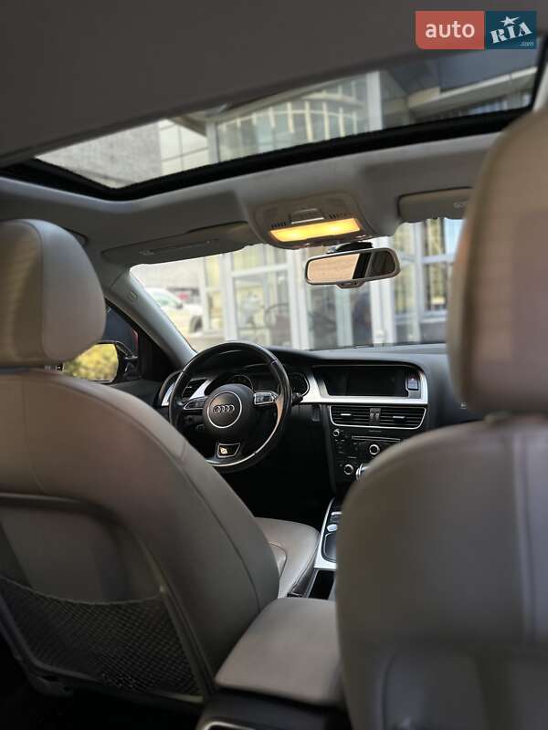 Седан Audi A4 2015 в Харкові