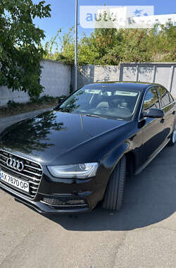 Седан Audi A4 2013 в Харькове