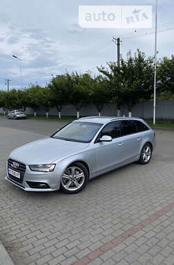 Универсал Audi A4 2012 в Сваляве