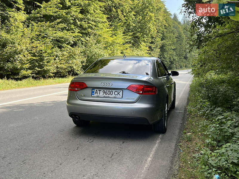 Седан Audi A4 2010 в Косові