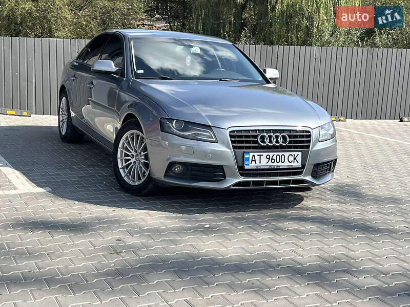 Седан Audi A4 2010 в Косові