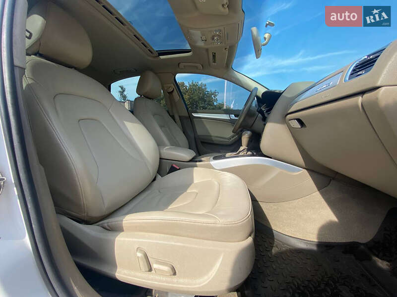 Седан Audi A4 2011 в Кривом Роге