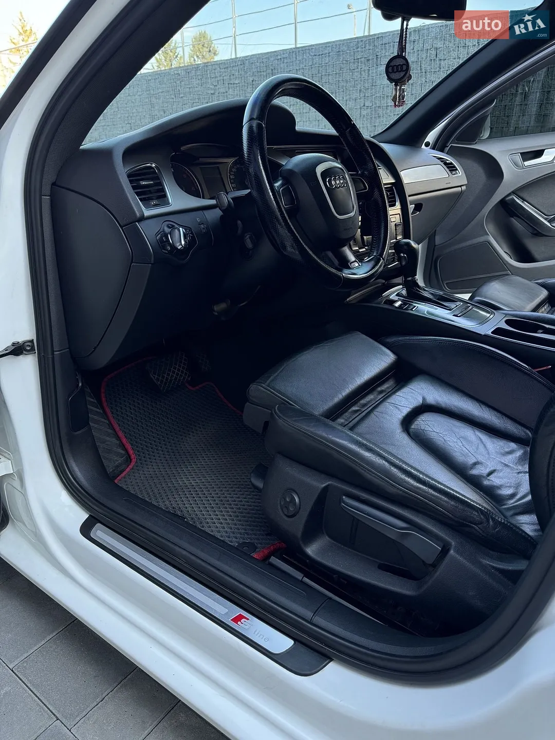 2011 Audi A4 - мініатюра 9