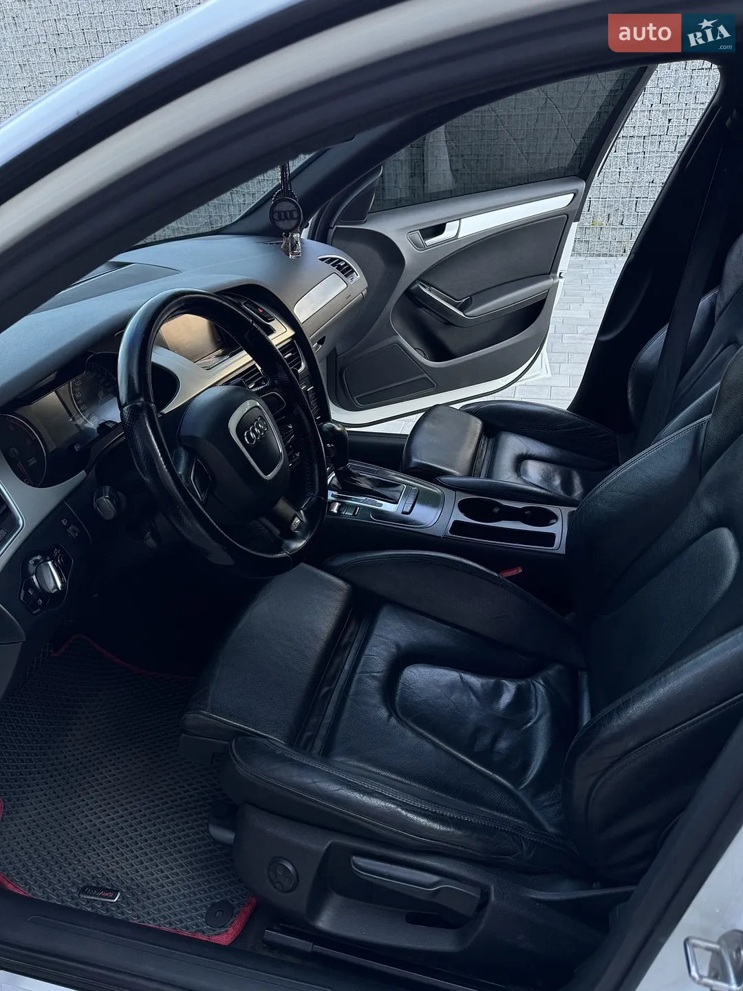2011 Audi A4 - мініатюра 10
