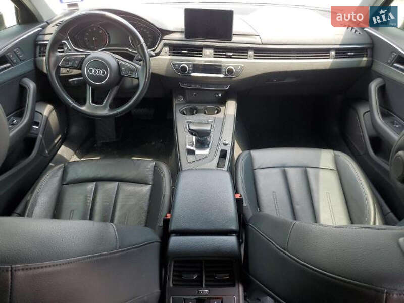 Седан Audi A4 2018 в Киеве