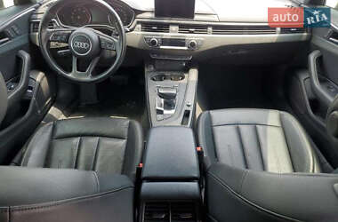Седан Audi A4 2018 в 