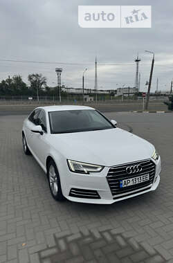 Седан Audi A4 2015 в Запоріжжі