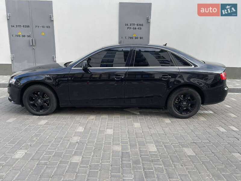 Седан Audi A4 2010 в Одесі