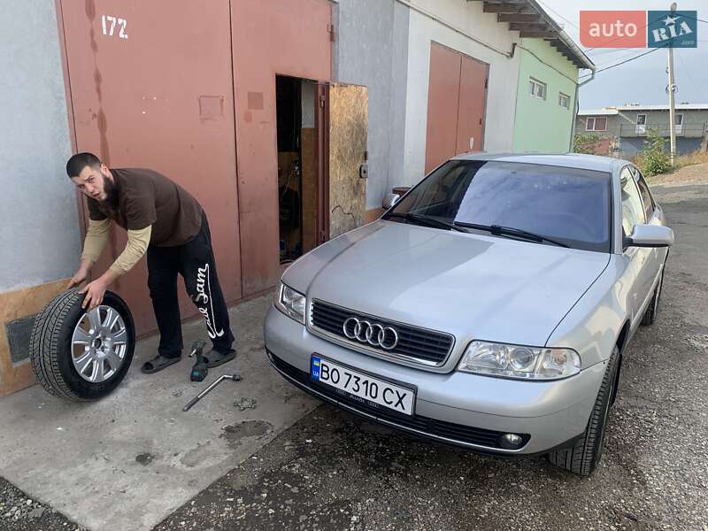 Седан Audi A4 1999 в Тернополе