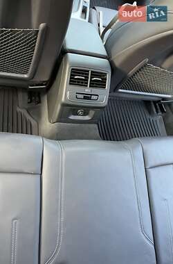 Седан Audi A4 2023 в 
