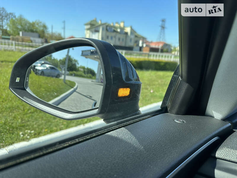 Универсал Audi A4 2016 в Львове