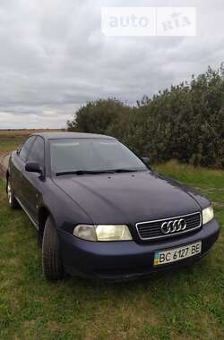 Седан Audi A4 1996 в Червонограді