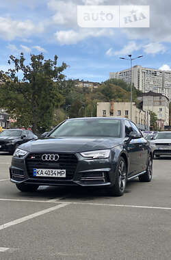 Седан Audi A4 2016 в Киеве