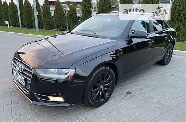 Седан Audi A4 2013 в Киеве