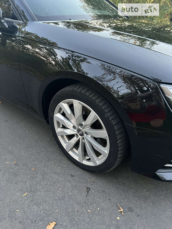 Седан Audi A4 2016 в Ковеле