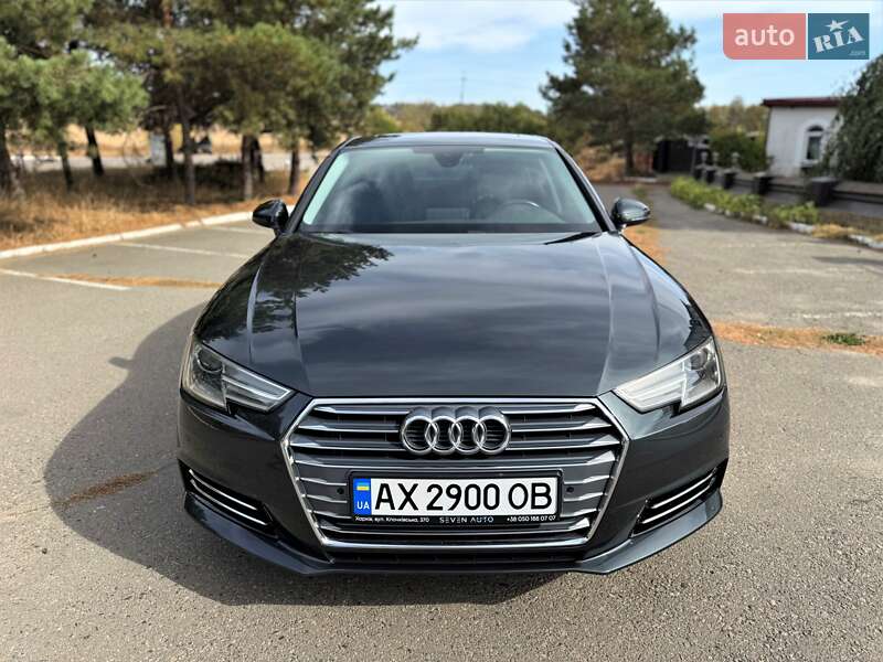 Седан Audi A4 2017 в 