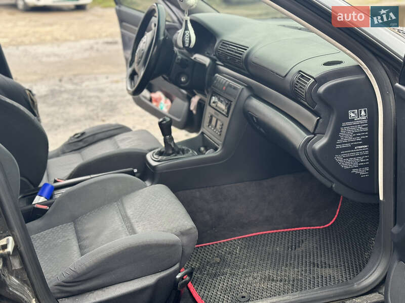 Седан Audi A4 1996 в Луцке