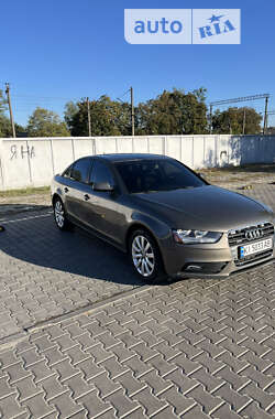 Седан Audi A4 2014 в Ірпені