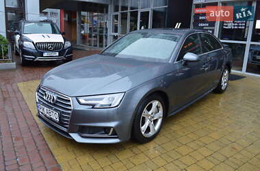 Седан Audi A4 2016 в 
