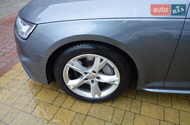 Седан Audi A4 2016 в 
