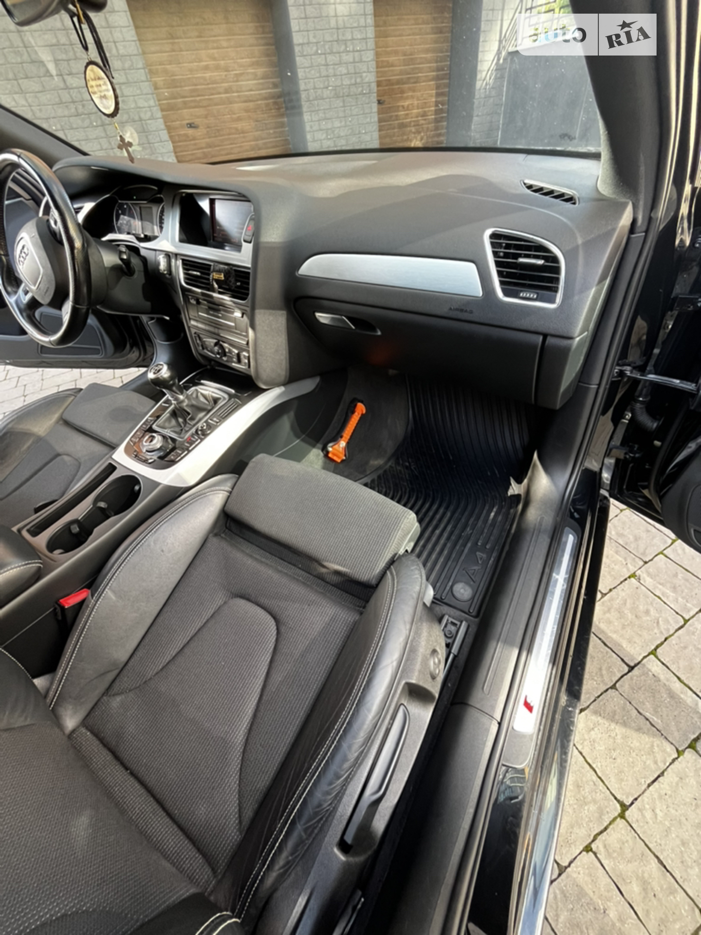 2010 Audi A4 - мініатюра 44