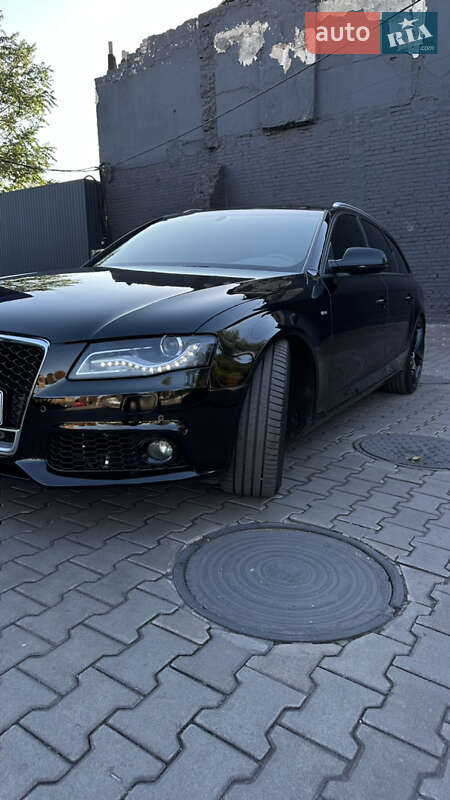 Универсал Audi A4 2010 в Каменском