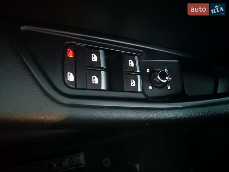 Универсал Audi A4 2017 в Львове