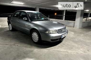 Седан Audi A4 1997 в Львові