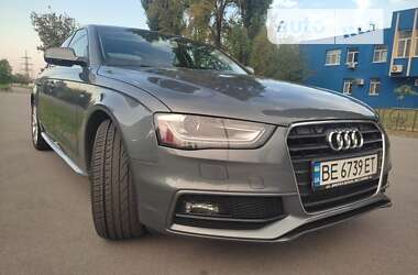 Седан Audi A4 2014 в Киеве