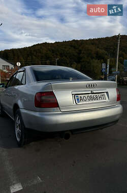 Седан Audi A4 1996 в 