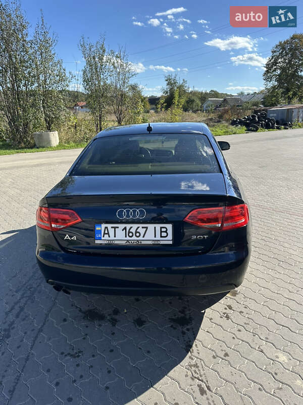 Седан Audi A4 2011 в Калуші