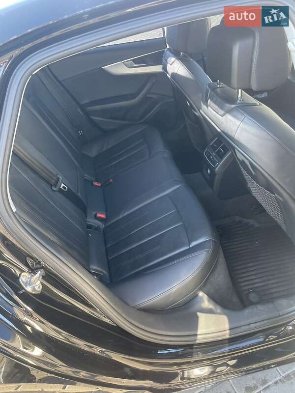 Седан Audi A4 2016 в Києві