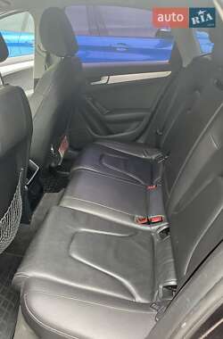 Седан Audi A4 2013 в Львове