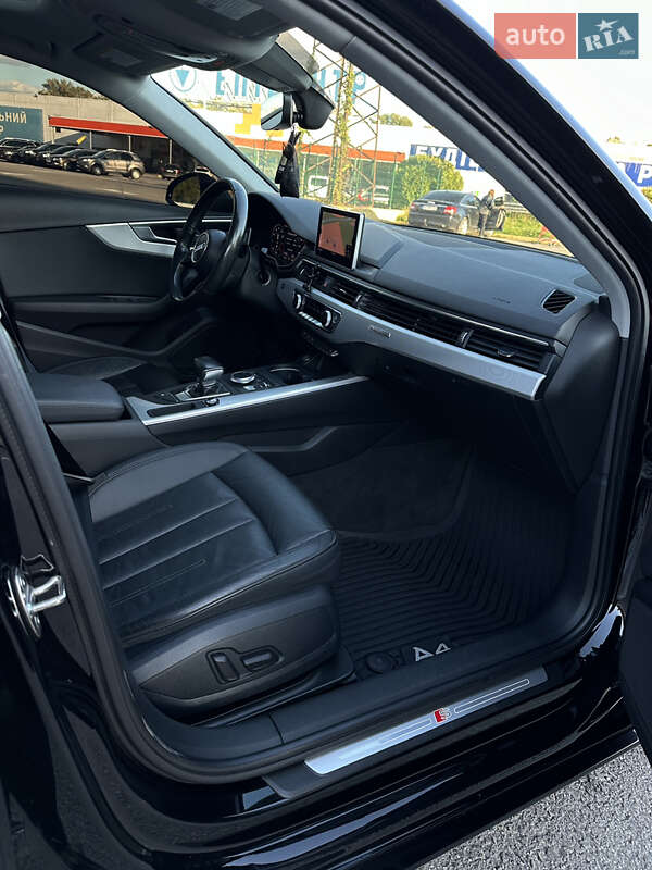 Седан Audi A4 2016 в Ужгороді