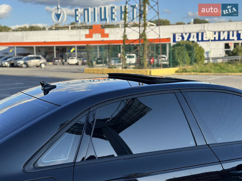 Седан Audi A4 2016 в Ужгороді