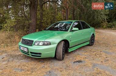 Седан Audi A4 1997 в Миргороде