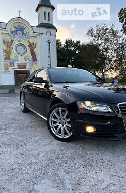 Седан Audi A4 2012 в Каменец-Подольском