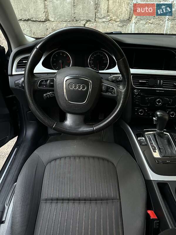 Универсал Audi A4 2011 в Киеве