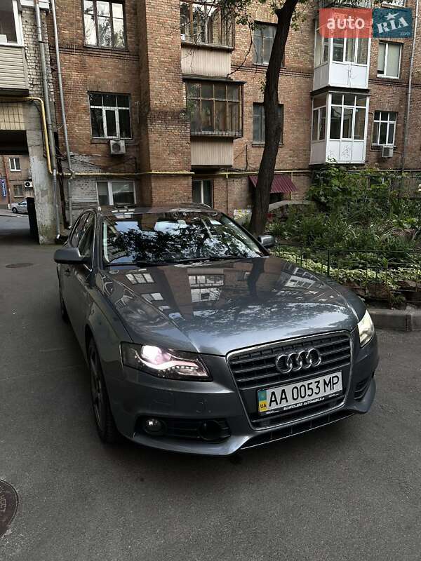Универсал Audi A4 2011 в Киеве