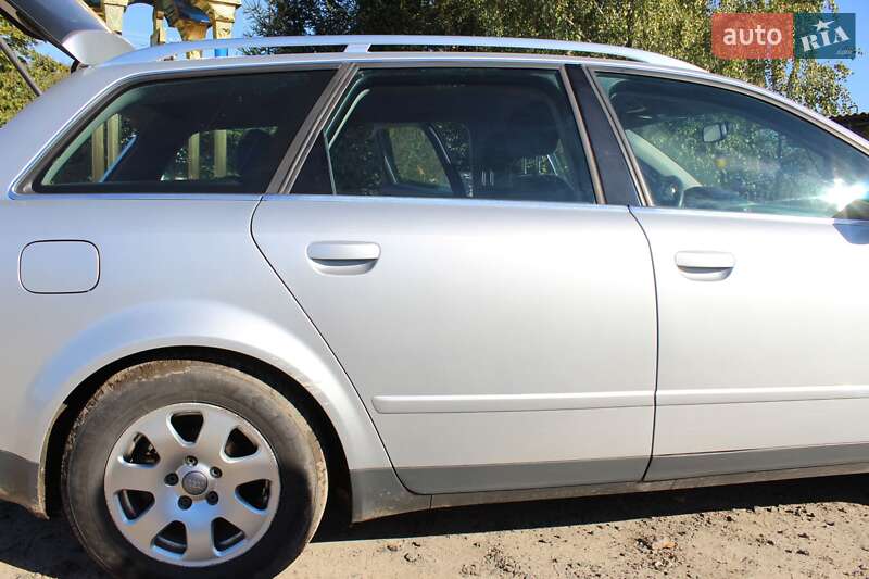 Универсал Audi A4 2002 в Демидовке