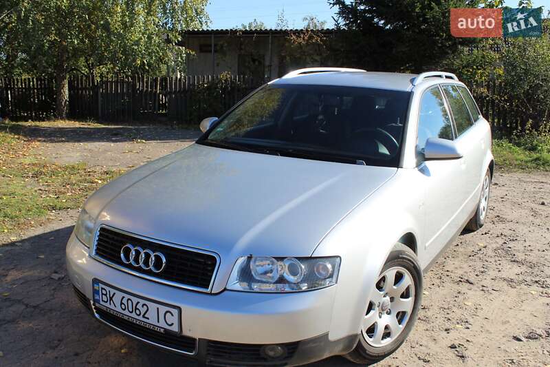 Универсал Audi A4 2002 в Демидовке
