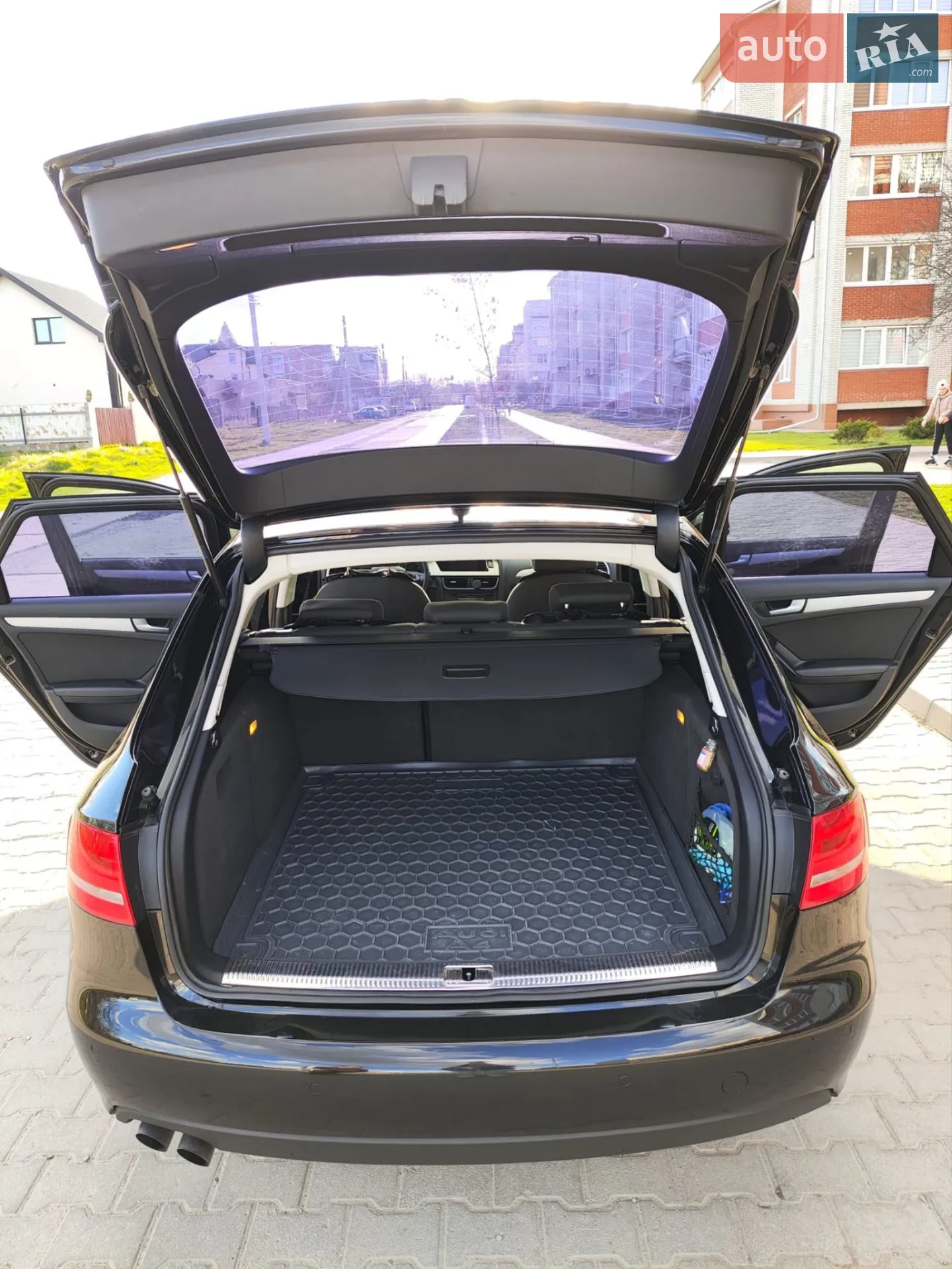 2010 Audi A4 - мініатюра 30