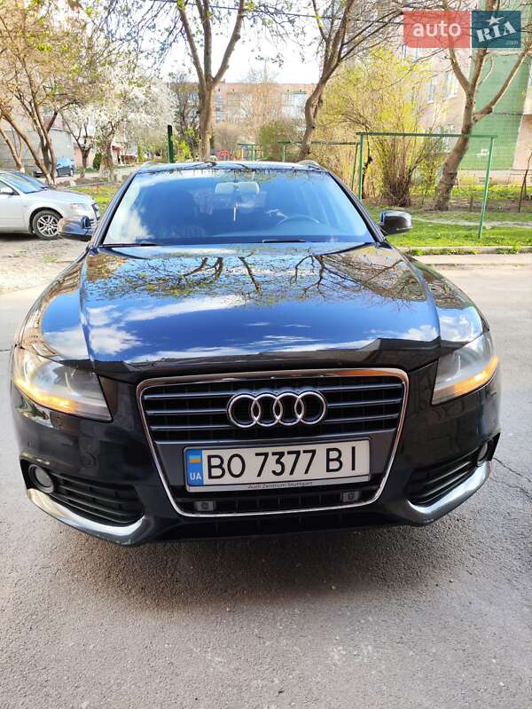 Універсал Audi A4 2010 в Чорткові