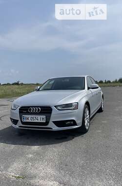 Седан Audi A4 2013 в Березному