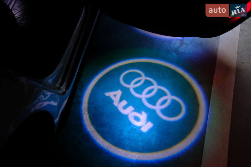 Седан Audi A4 2013 в Києві