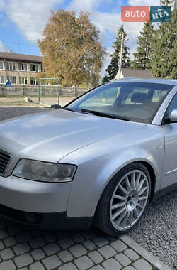 Универсал Audi A4 2003 в Рокитном