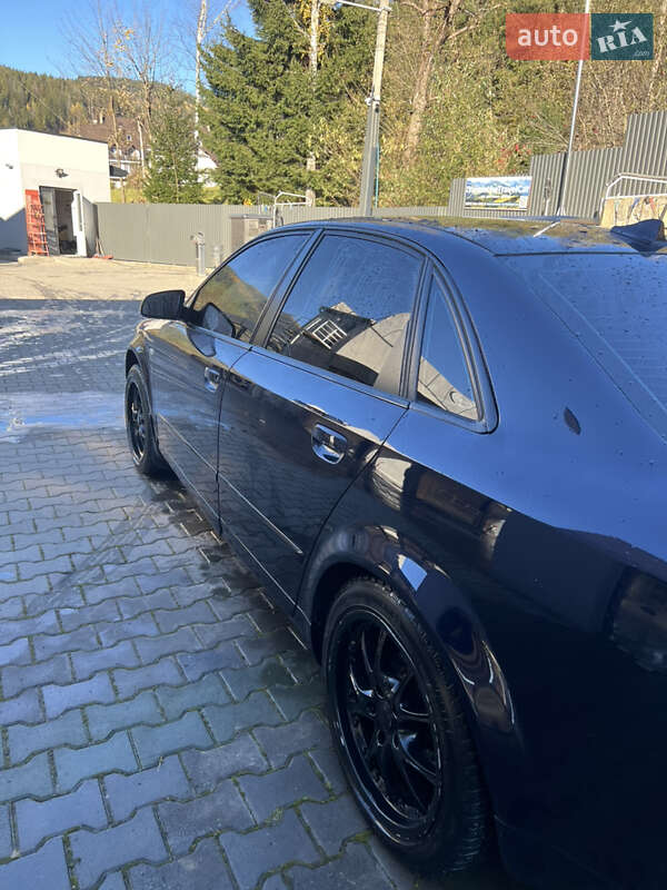 Седан Audi A4 2004 в Яремче