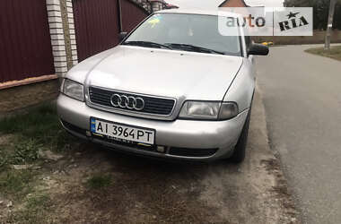 Седан Audi A4 1995 в Кагарлику