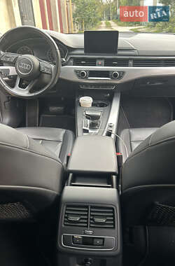 Седан Audi A4 2015 в 